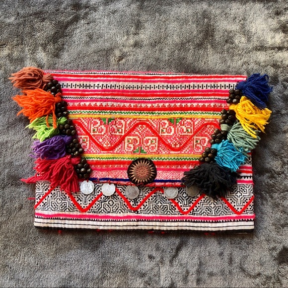 Multicolored detailed clutch - Picture 1 of 5